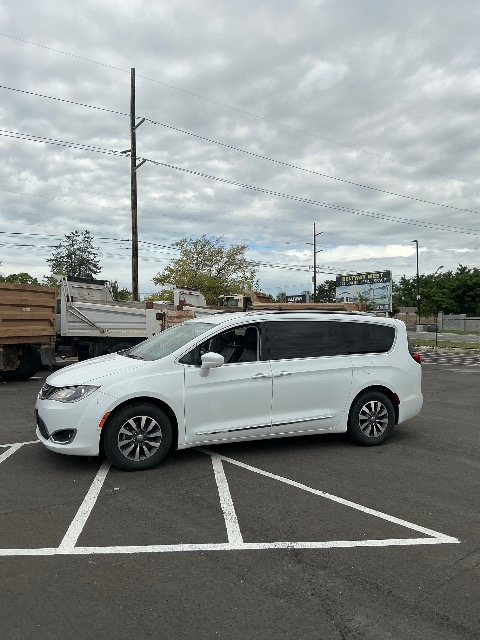 2020 CHRYSLER PACIFICA TOUR L PLUS 7-SEATER FWD MINI VAN -- UNLEADED