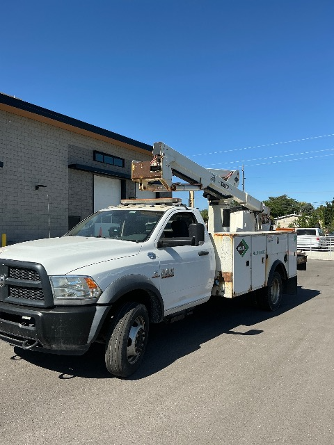 2014 DODGE RAM 5500 TRADESMAN REGULAR CAB 4X2 CHASSIS -- DIESEL