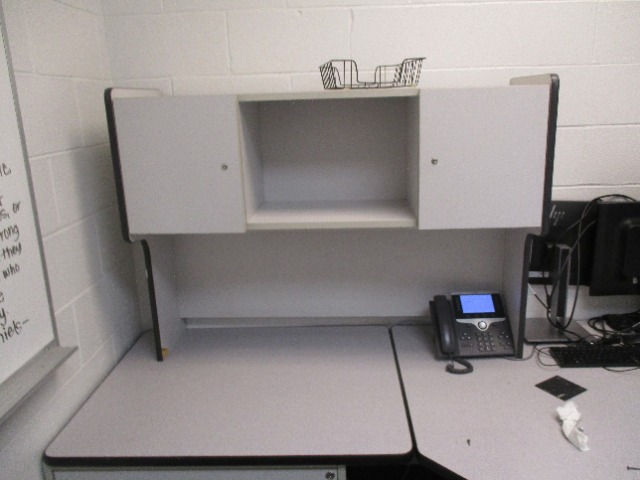 Modular Desk with Hutch